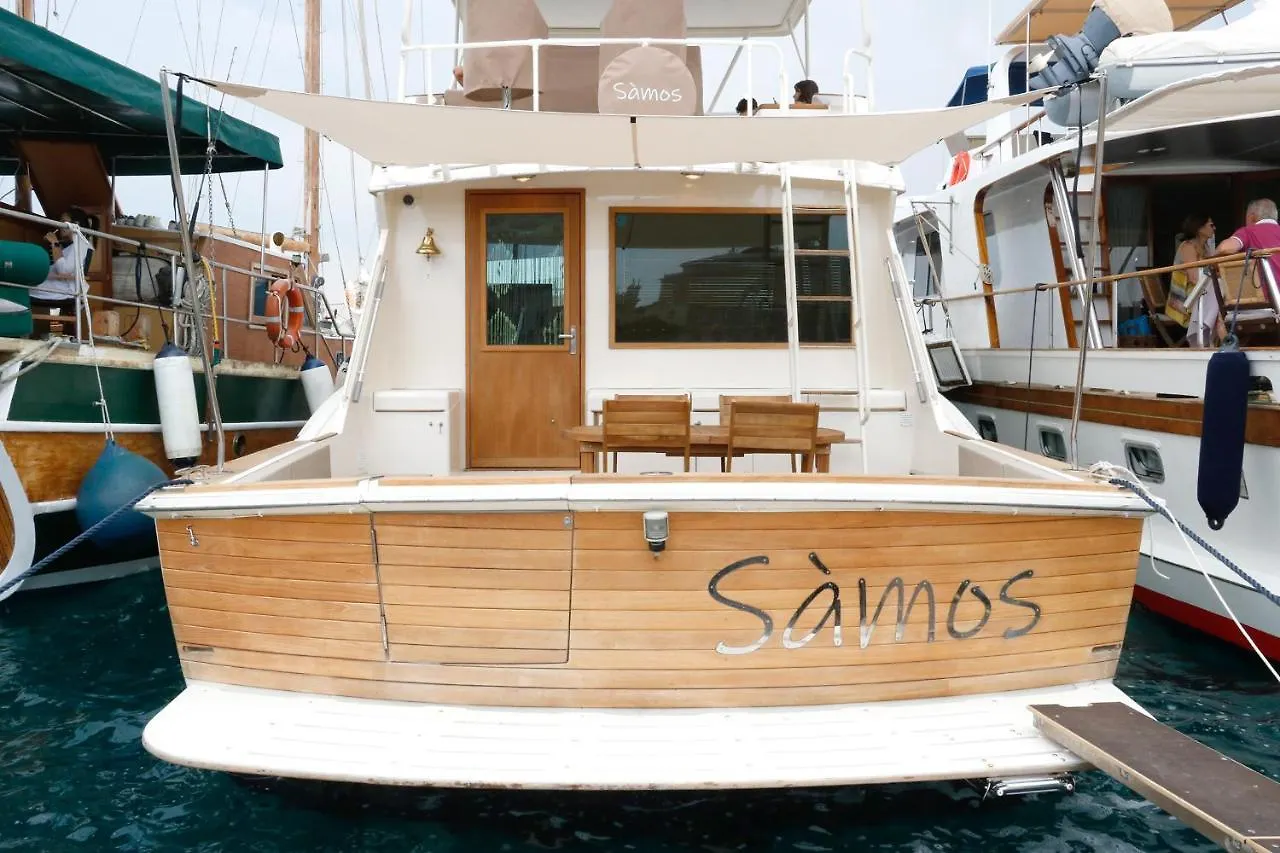 Úszó hotel Samos Bed & Boat Hotel Marzamemi